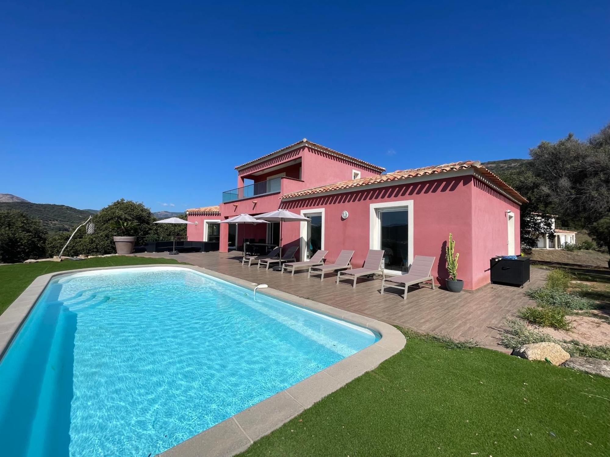 Maison Rouge Villa Cargese
